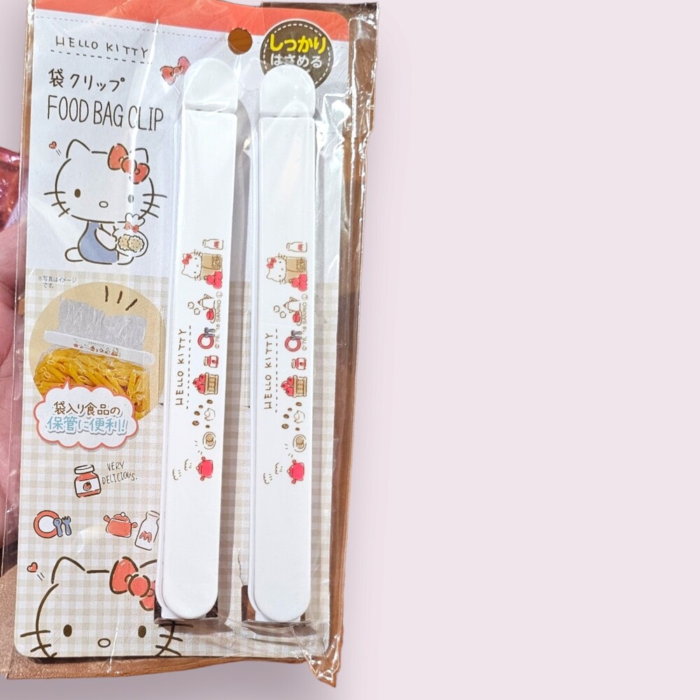 Sanrio bundle - Picture 6 of 7
